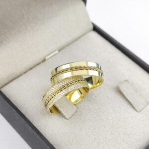 Aliança especial Ouro 18k com 200 pedras - Modelo EP33 6mm - Brilho supremo e sofisticação