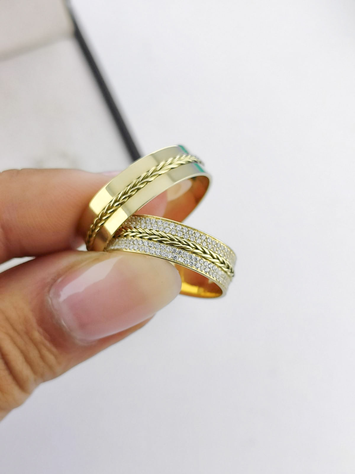 Aliança Especial Ouro 18k com 200 Pedras - Modelo EP33 6mm - Brilho Supremo - Imagem 3