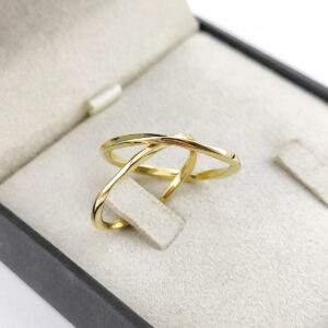 Aliança delicada Ouro 18k 1.5mm - Modelo EP35 - Minimalismo e elegância extrema